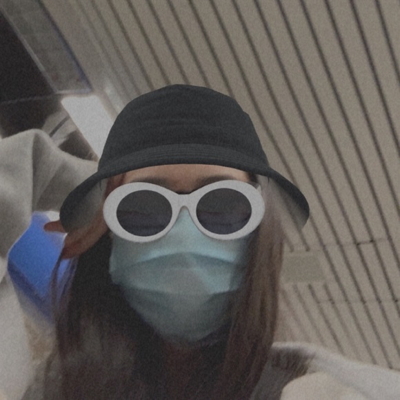 Meet your Posher, Sherry - Picture 1 of 1